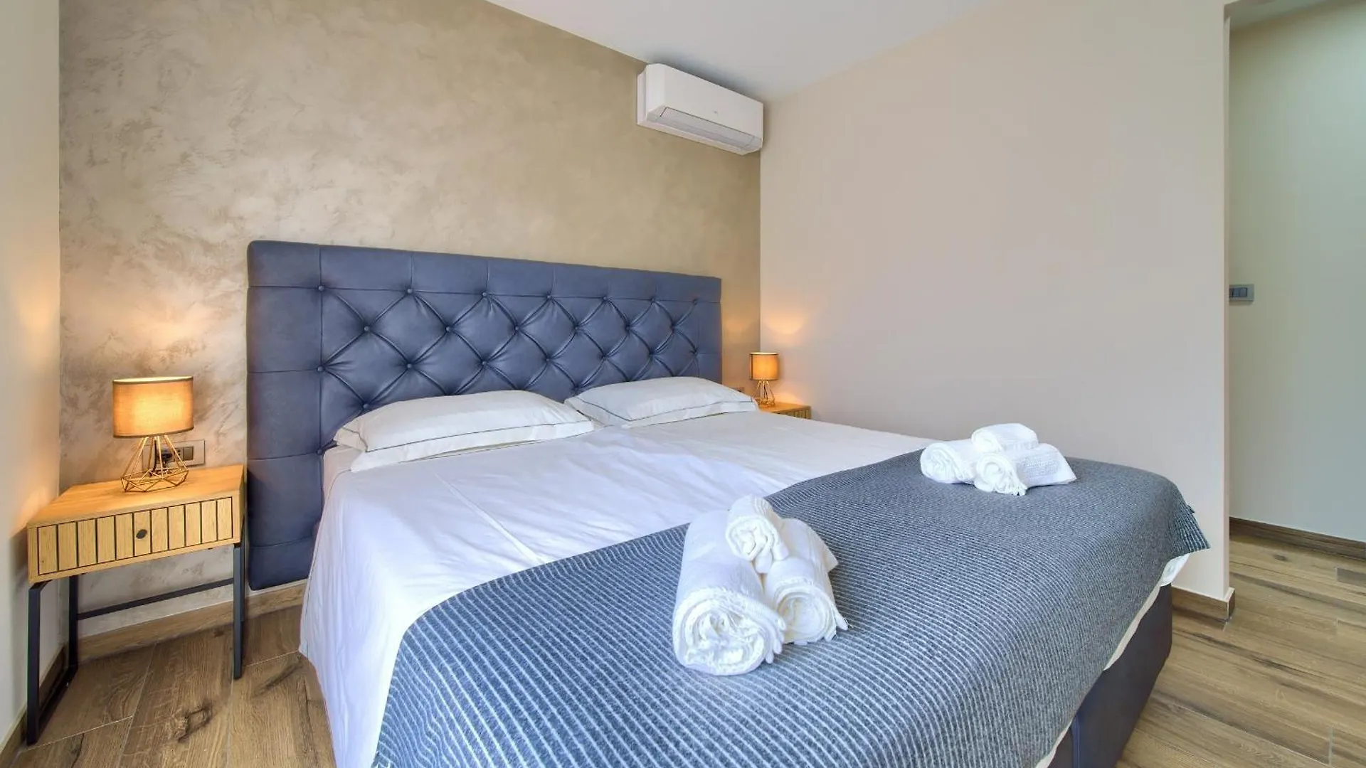 New Villa With Pool, Sea View, Close To A Beautiful Beach - By Traveler Tourist Agency Krk - Id 2407 Krk Town Croatia
